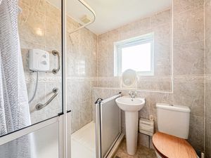 Photo 7- click for photo gallery